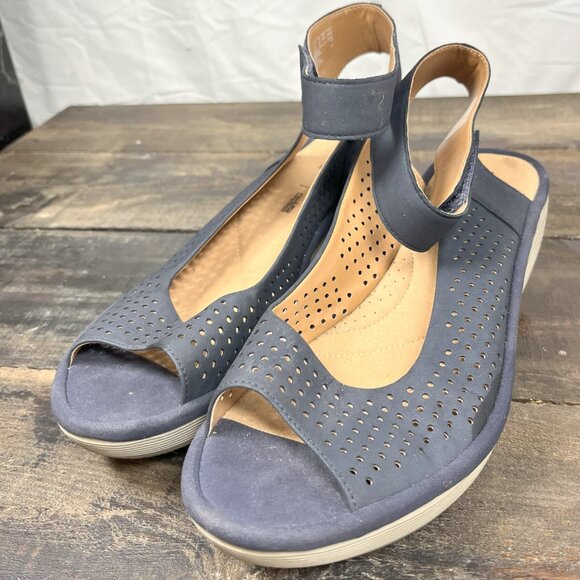 Collection by Clarks Artisan Size 11W Wedge Ankle Strap Navy Comfort Sandal - Picture 3 of 7